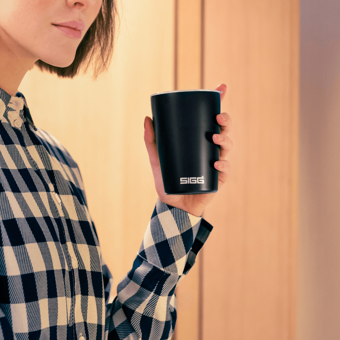 SIGG Travel Mug NESO Pure Ceram Black