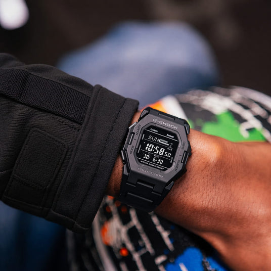 G-Shock GD-B500-1ER compact watch with step tracking and fitness features