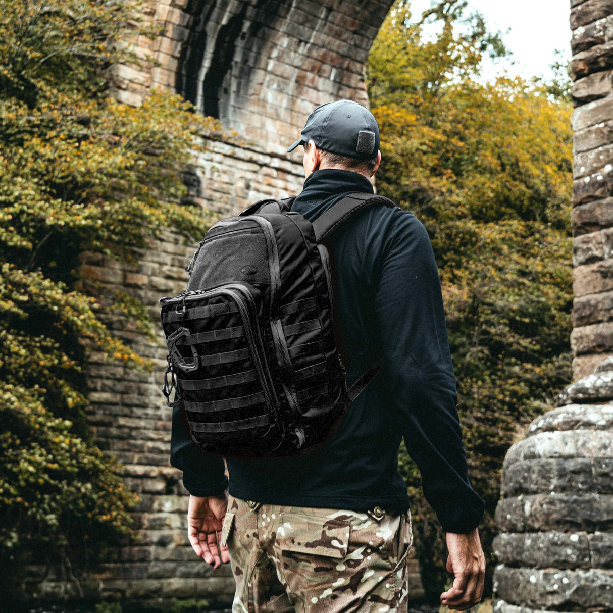 Highlander Bags Highlander Harrier Full Clamshell Pack - 35L