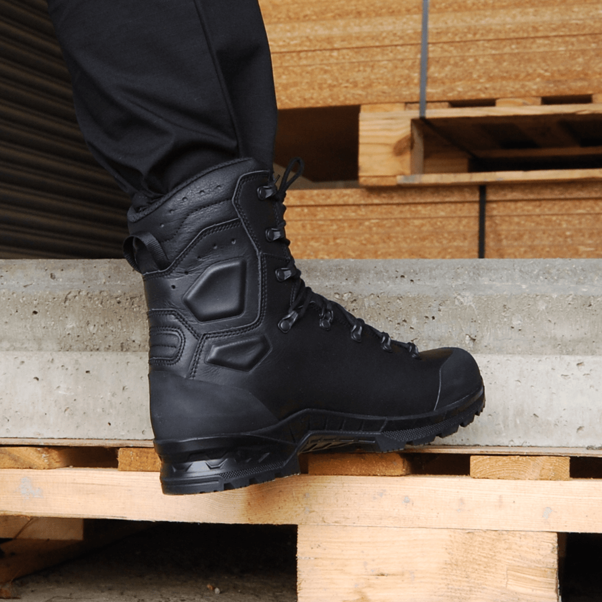 Lowa Boots Lowa Combat Boot MK2 GTX