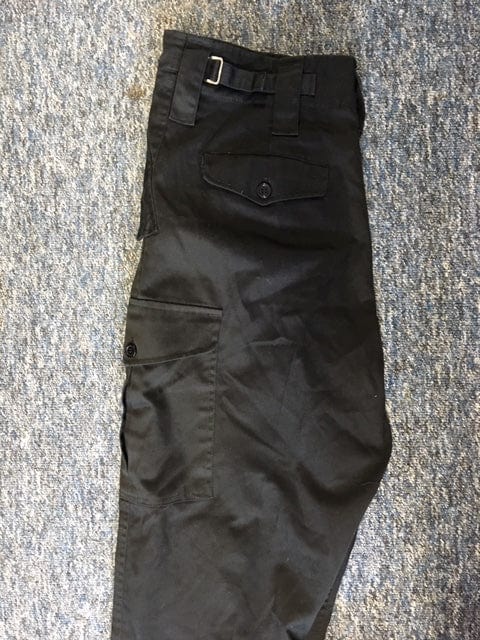 Police Surplus Police Uniform 32ins (82cm) / 28ins (71cm) Combat Trousers Women’s, black, cargo (Used – Grade A)