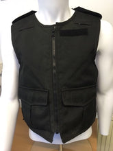 Load image into Gallery viewer, Police Surplus Police Uniform Small 3.4 Police Uniform level 2 MT Protective Vest Overt Male (Used – Grade A)
